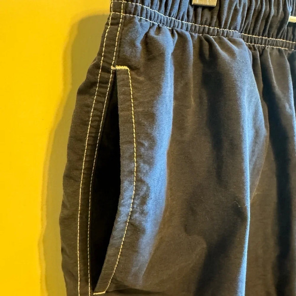 Roundtree & Yorke Men’s Swim Trunks Sz M - Picture 3 of 10